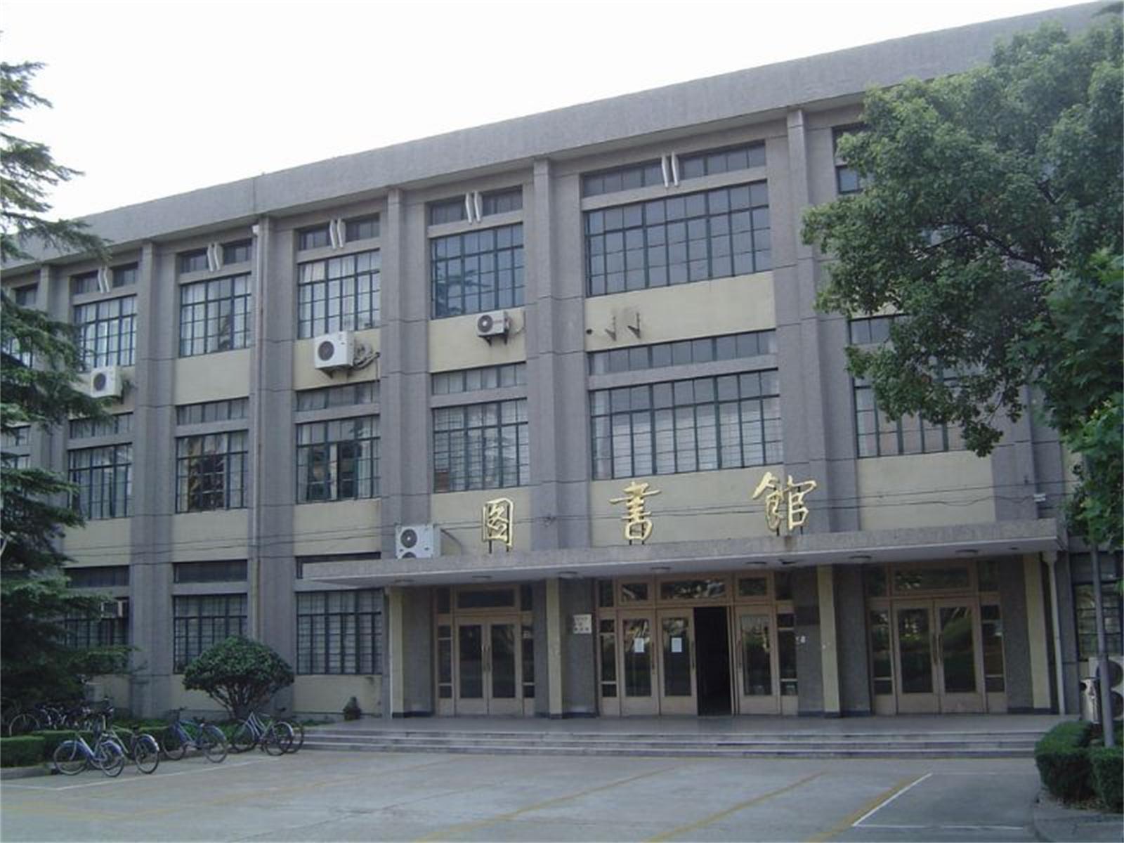 同济大学毕业证(同济大学毕业证打印错误)